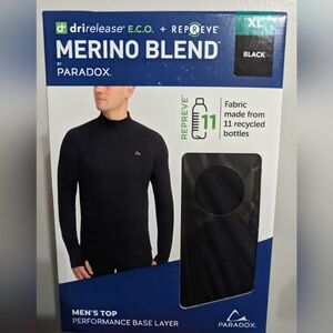 Paradox Men's Drifit 1/4 Zip Shirt. XL Black. NWT